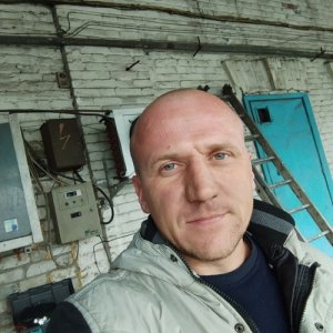 Анатолий , 33 года