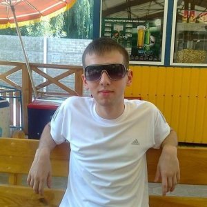 Tоля Михайлов, 32 года