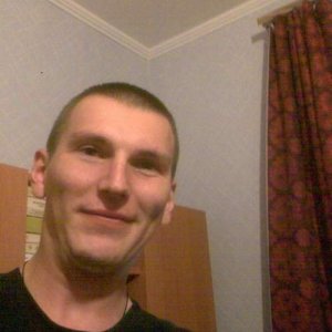Артём Малаховский, 39 лет