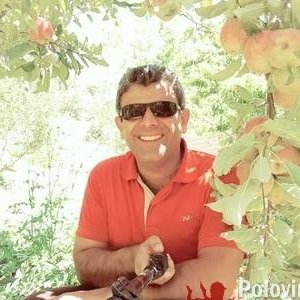 Али Шагрияри, 45 лет
