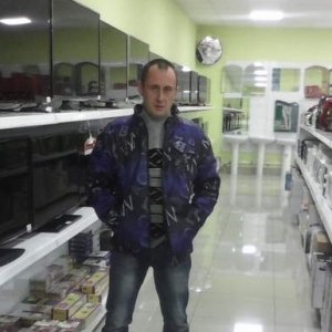 Максим клименко, 41 год