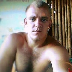 Денис , 33 года