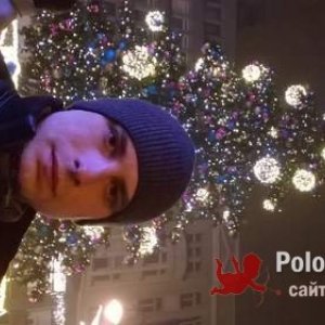 Roman , 33 года