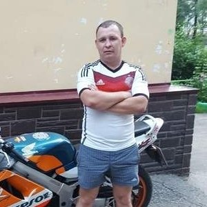 Антон , 44 года
