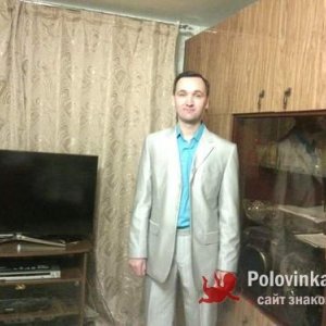 ВИТАЛИЙ ПРЫГУНОВ, 50 лет