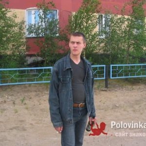Sergey , 44 года