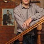 Владимирович, 32 года