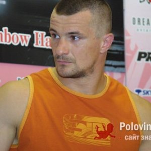 Muslim , 33 года