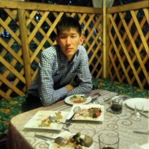Адлет Боромбаев, 35 лет