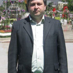 Den , 48 лет