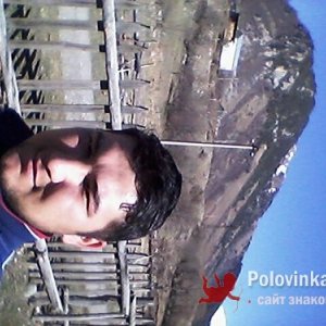 Valijon , 33 года