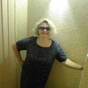 Elena , 56 лет