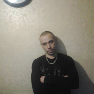 Виктор , 42 года