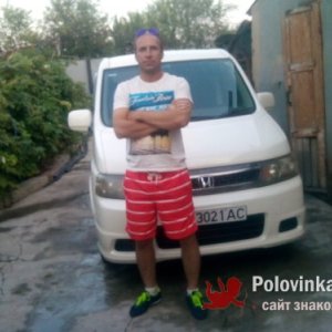 Илья , 46 лет