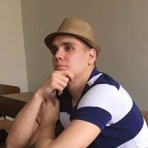 Mihail Лукинн, 32 года