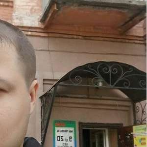Макс , 32 года