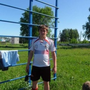 наиль , 33 года