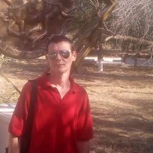 Юрий , 46 лет