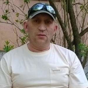 Олег Ковалёв, 49 лет