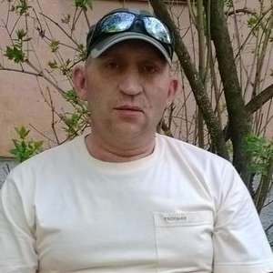 Олег Ковалёв, 51 год