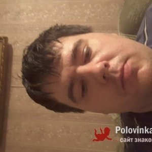 Денис Греков, 37 лет