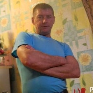 Лёня Алексей, 46 лет