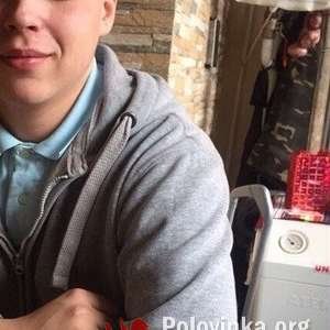 Максим Витко, 27 лет