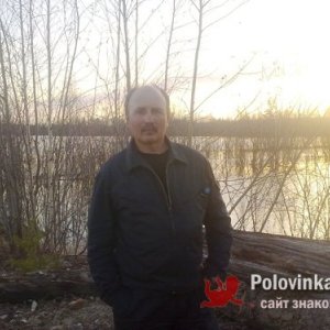 ЮРИЙ , 64 года