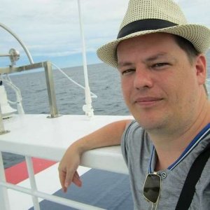 Максим , 44 года