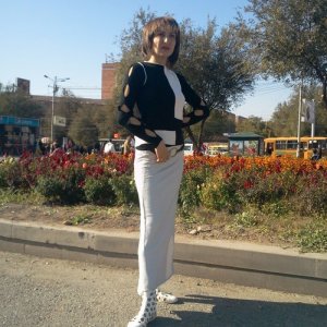 Аревик , 47 лет