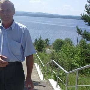 Виталий , 76 лет