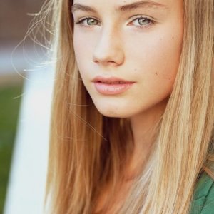 Женя Фамусова, 25 лет
